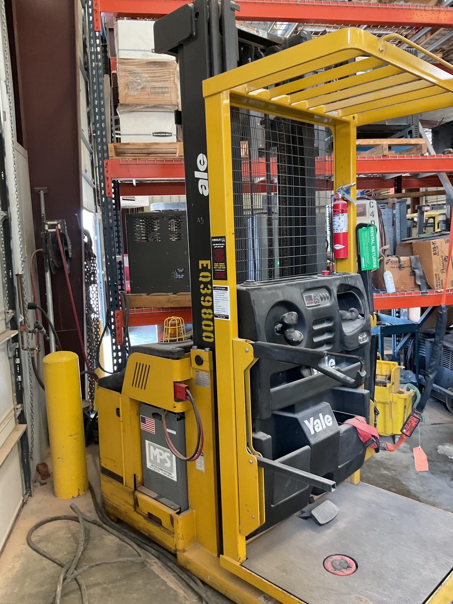 2013 YALE OS030EF
