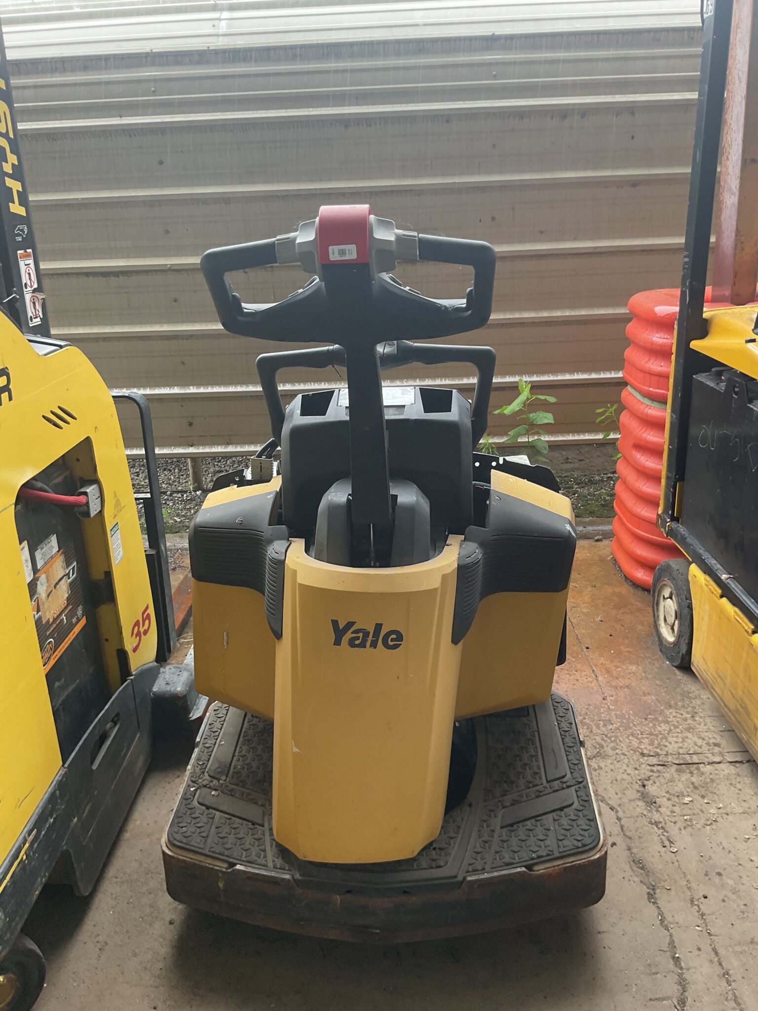 2019 YALE MPE060-G